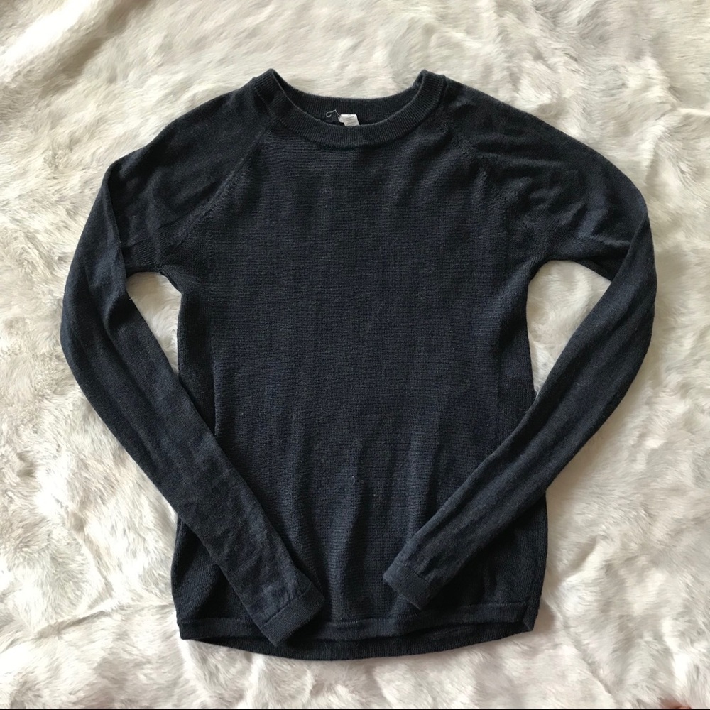 LuluLemon Navy Workout Sweater